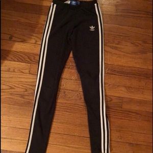 Adidas leggings